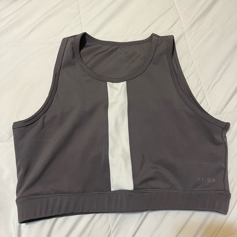 AR-33 Sports Bra Size Medium
